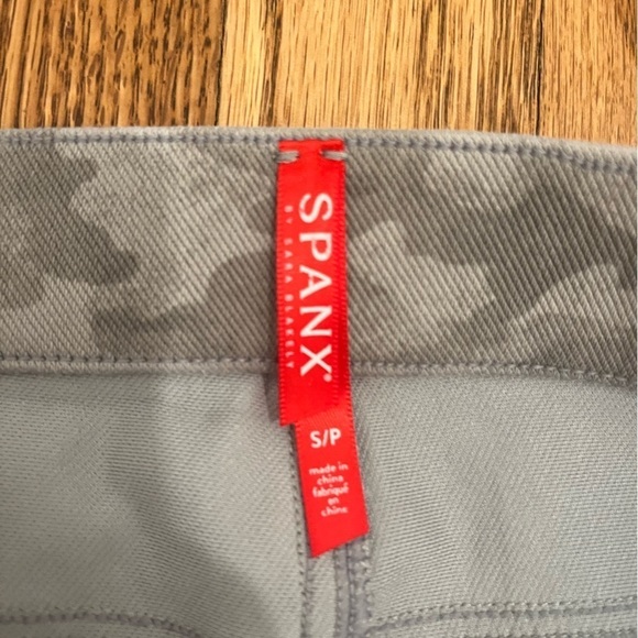 Spanx Womens Camo Jeggings Size S Pull On Slim Fit - Picture 3 of 5